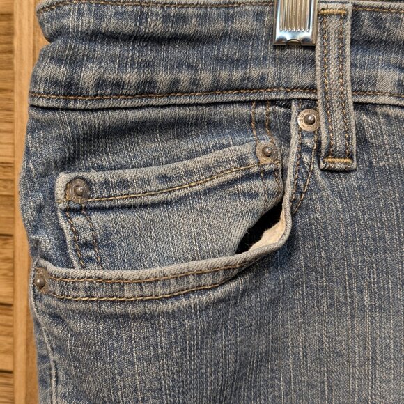 Levi's 590 Boot Cut Classic Light Blue Jeans Size 16W Medium - Picture 4 of 13